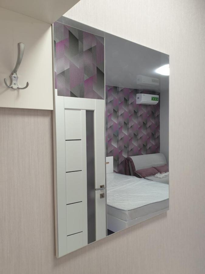 Apart Hotel Malinovskogo Charkov Buitenkant foto