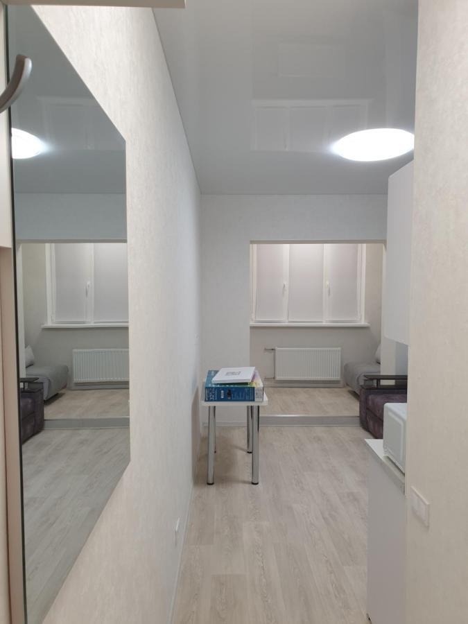 Apart Hotel Malinovskogo Charkov Buitenkant foto